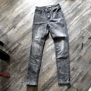 Excellent condition - allows for some stretch